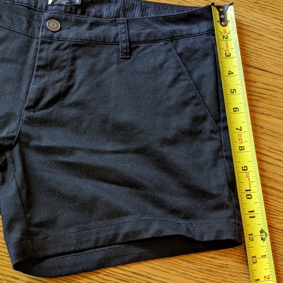 Volcom Frochickie 5 Sz 7 Black Shorts Chino - Picture 10 of 10